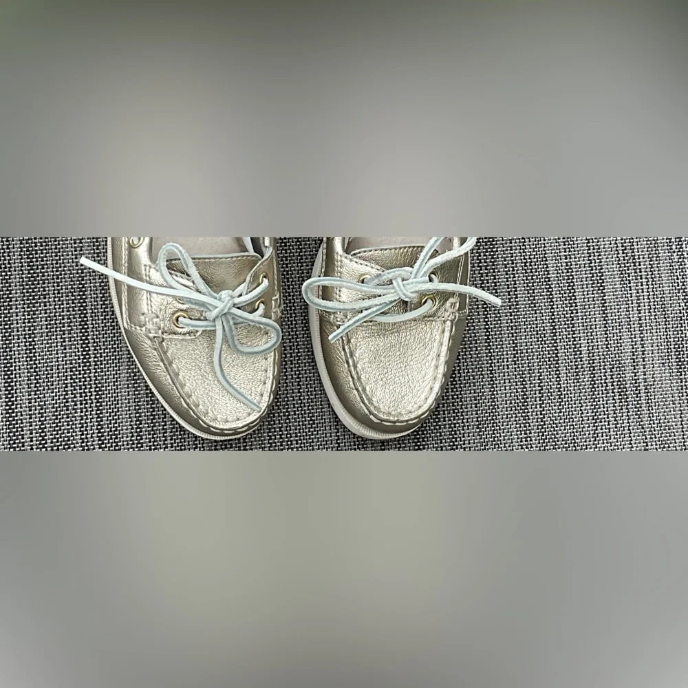 Ralph Lauren Boat Shoes Size 6 - Picture 2 of 8